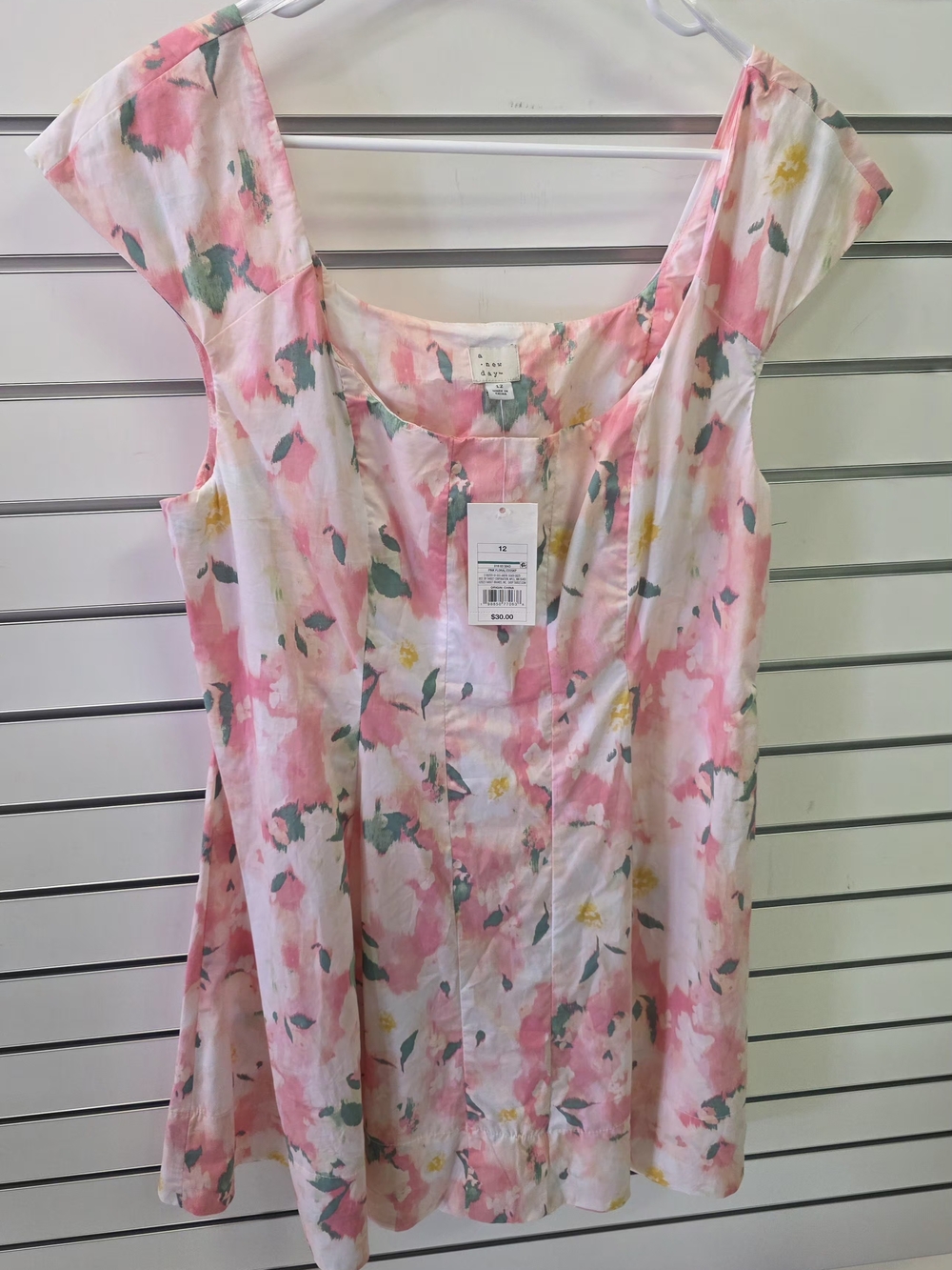 Floral Scoop Neck Womans Dress, Size 12